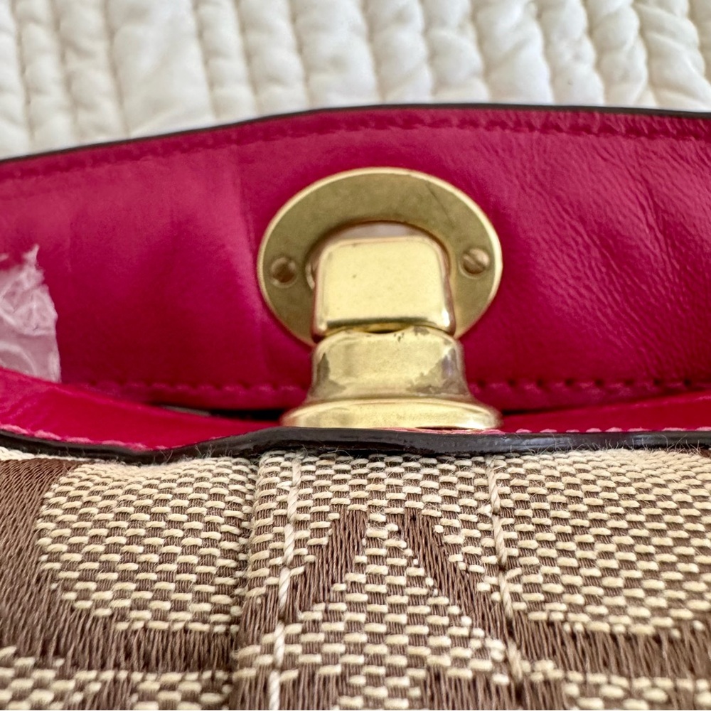 Coach Legacy Signature C Canvas and Pink Leather Wristlet 2008 Style 41756 - Picture 13 of 16